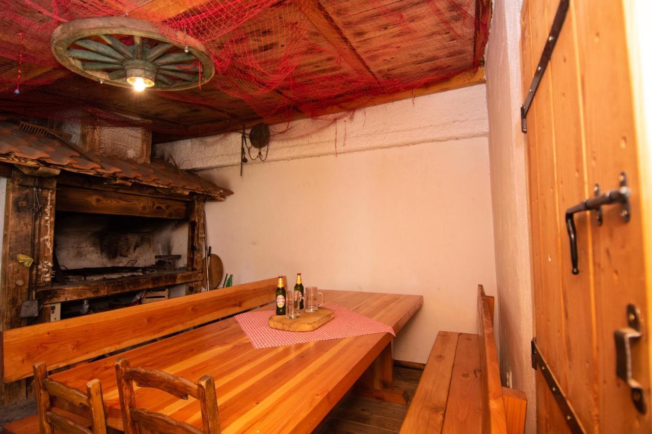 Apartmani Ivana Kastela Luaran gambar
